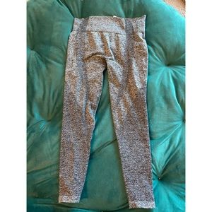 Grey workout leggings